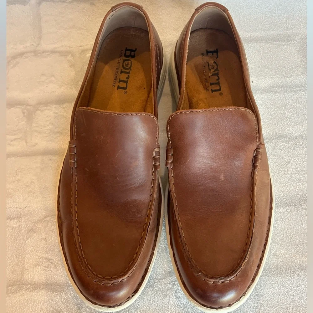 Born Brown Leather Slip-On Moccasin Loafers with White Sole size 8